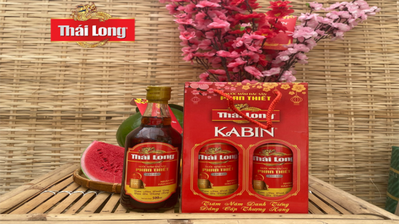 CÙNG THÁI LONG MANG TẾT VỀ CHO MẸ